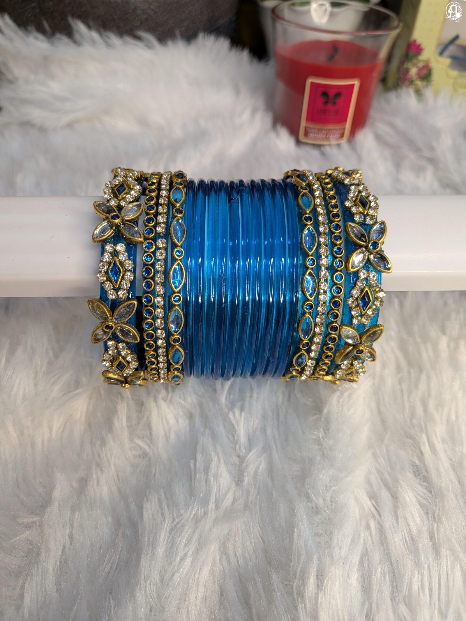 Handmade glass kundan Bangles