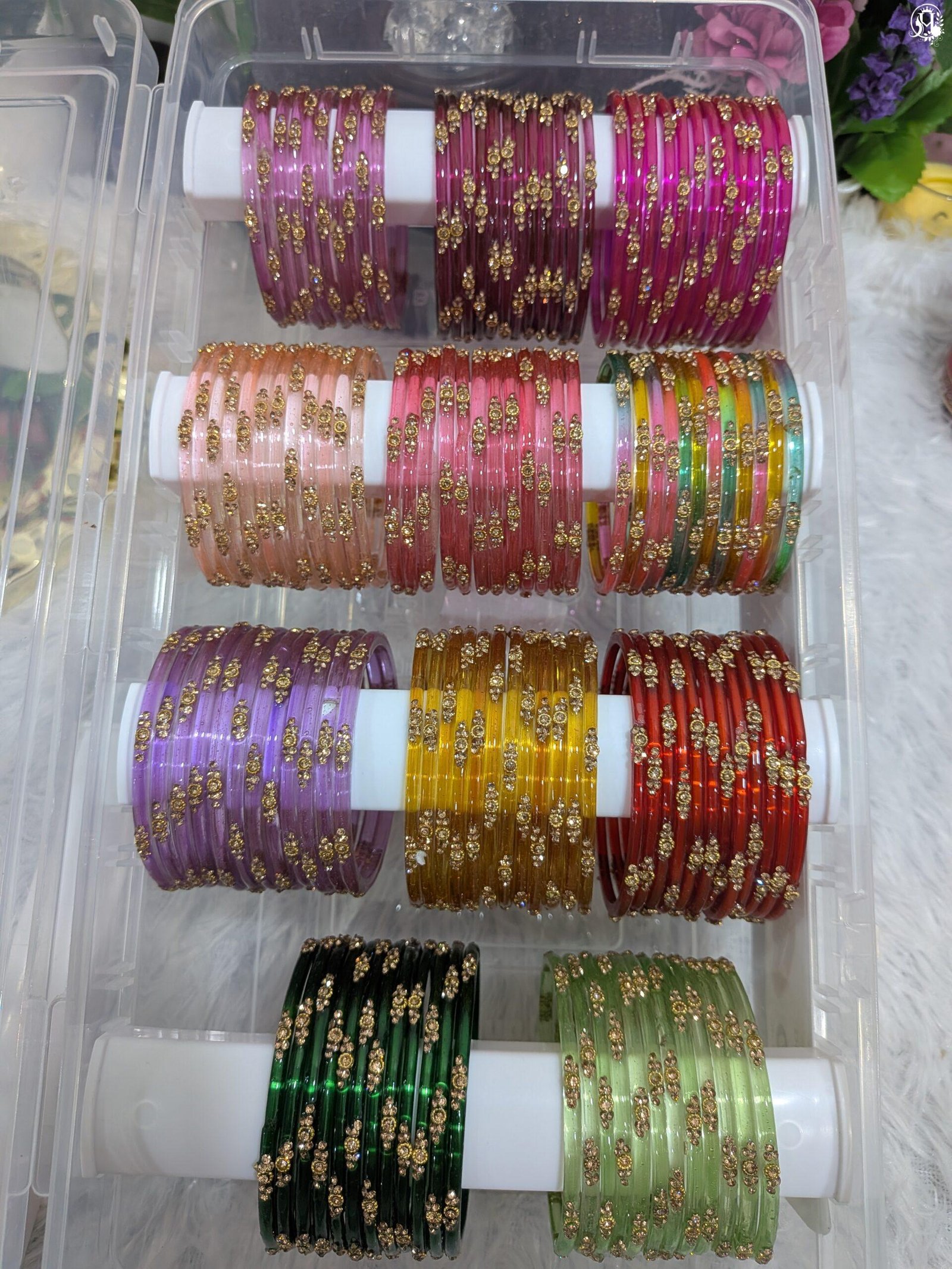 Aadhira Gold Stone Bangles