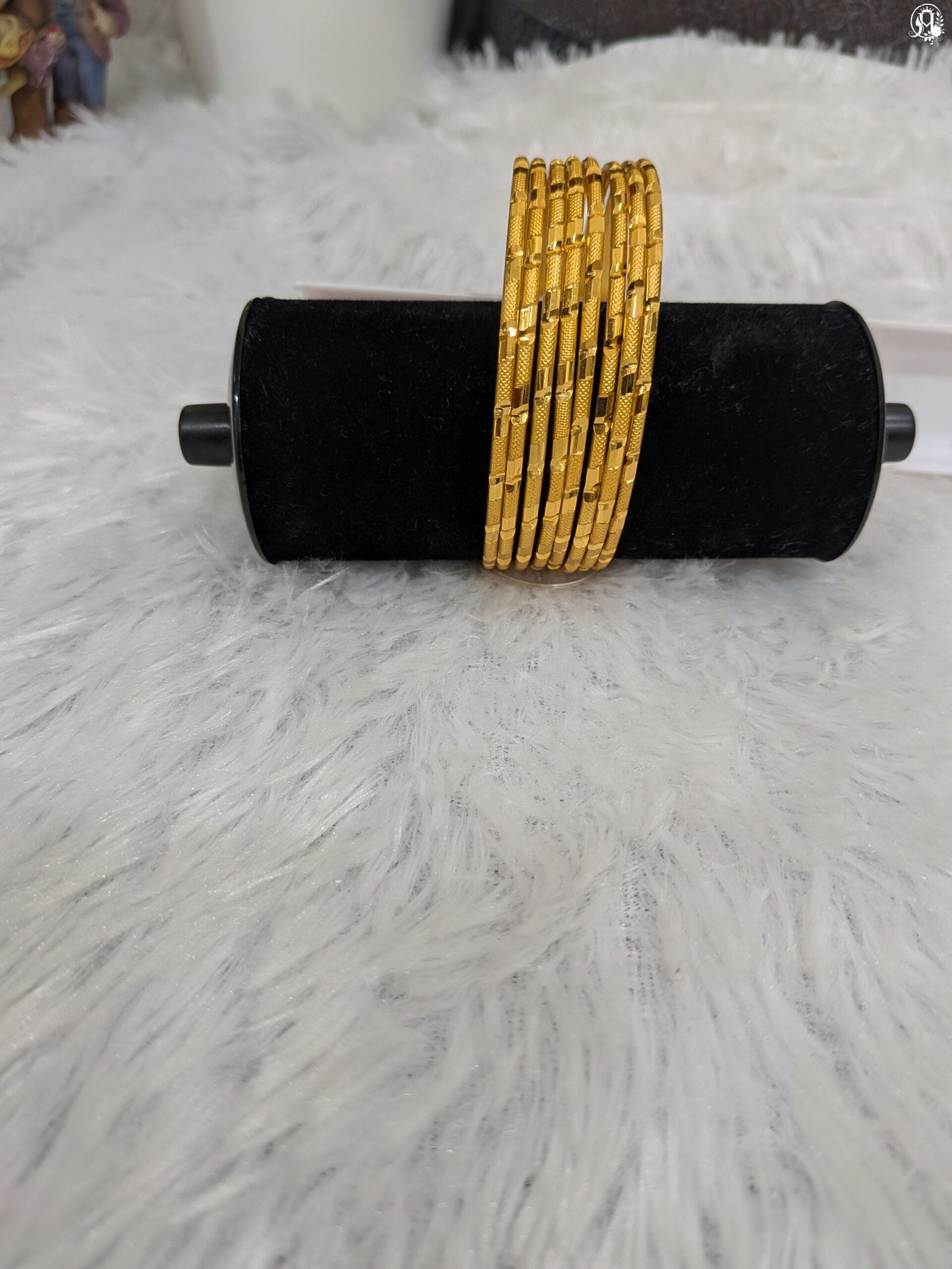 Diamond-Cut Daily Wear Bangles
