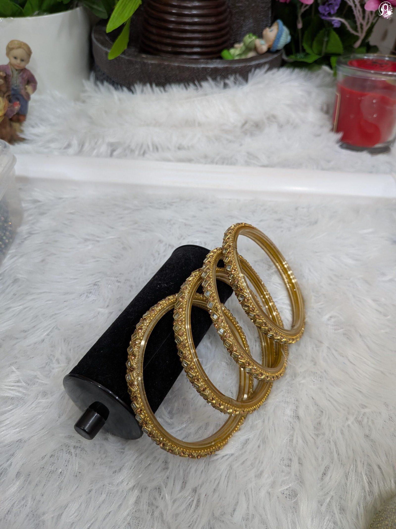 Kundan Stone Glass Bangles - Image 2