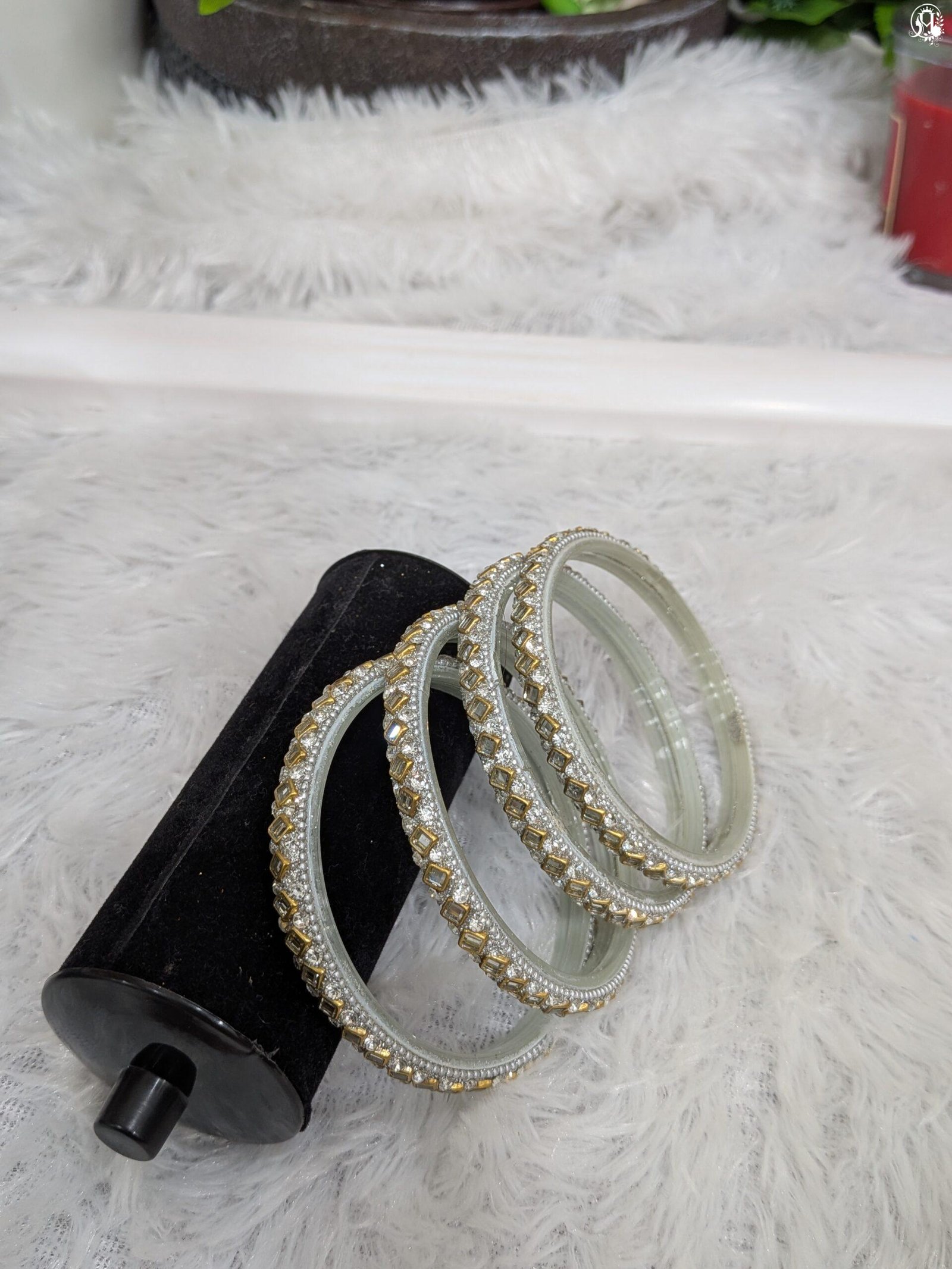 Kundan Stone Glass Bangles - Image 3