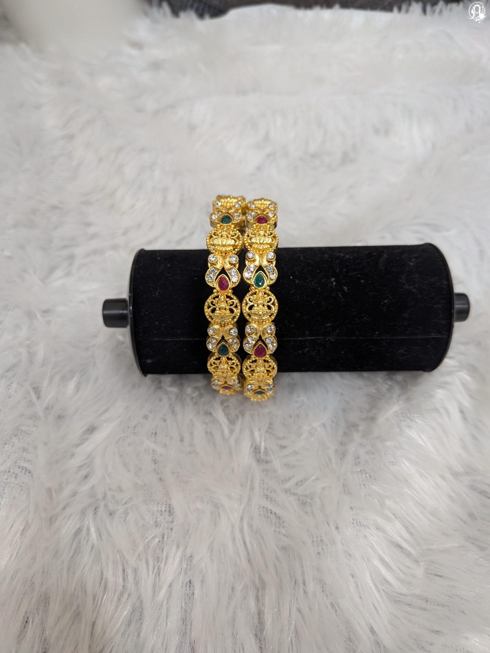 Lakshmi Motif Temple Jewelry Bangles