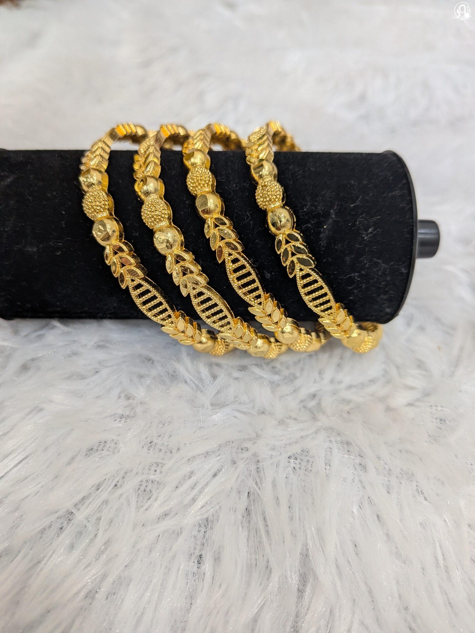 Textured Leaf Mesh Bangles
